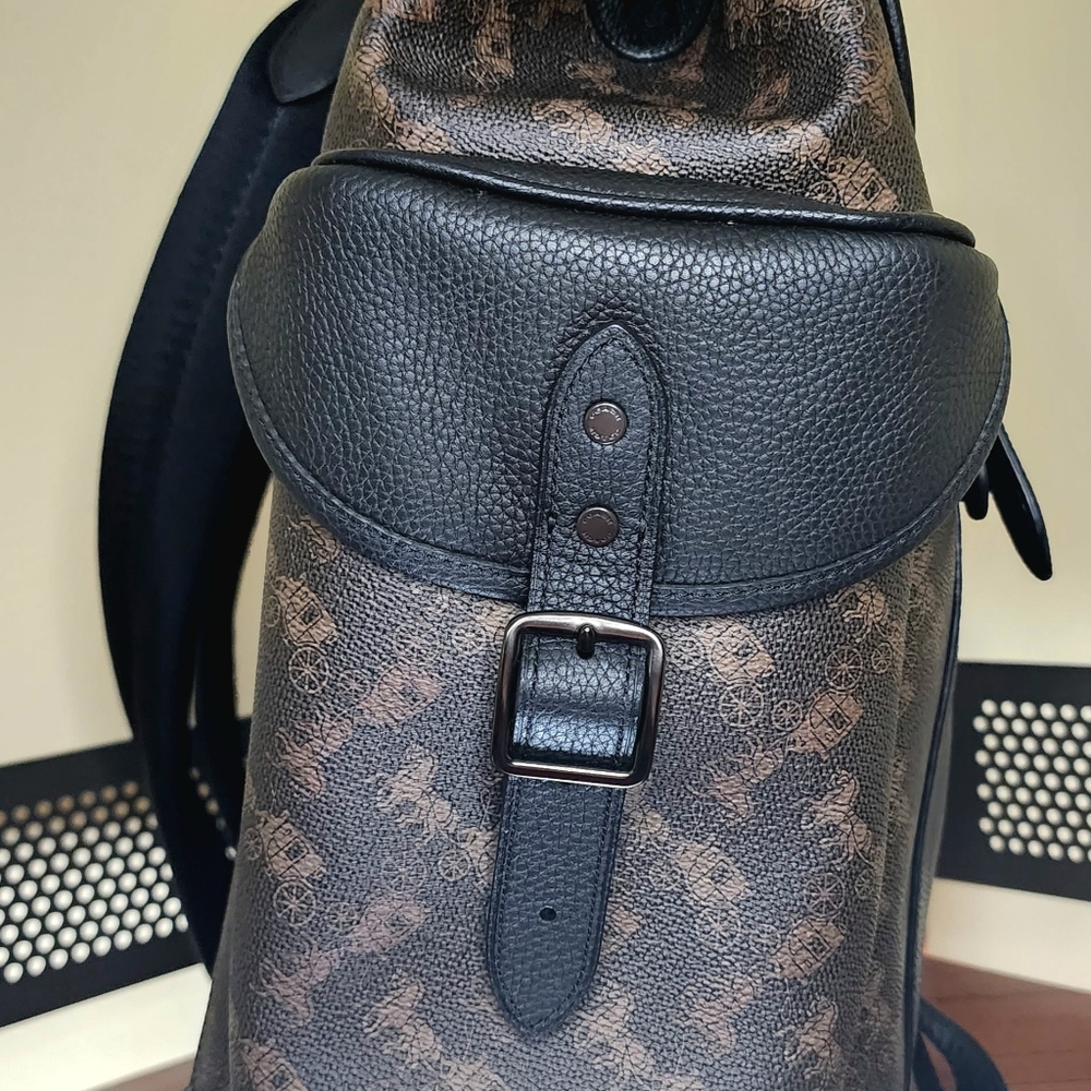 Coach Mens Hitch Backpack - Picture 3 of 6